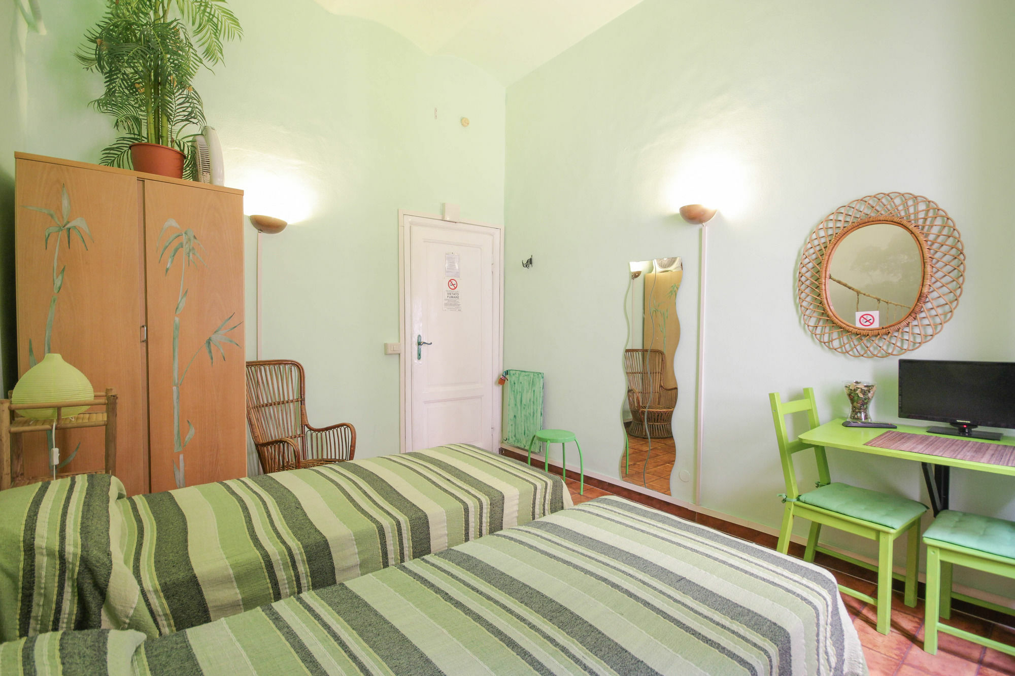 Готель Sixbeds Рим Екстер'єр фото